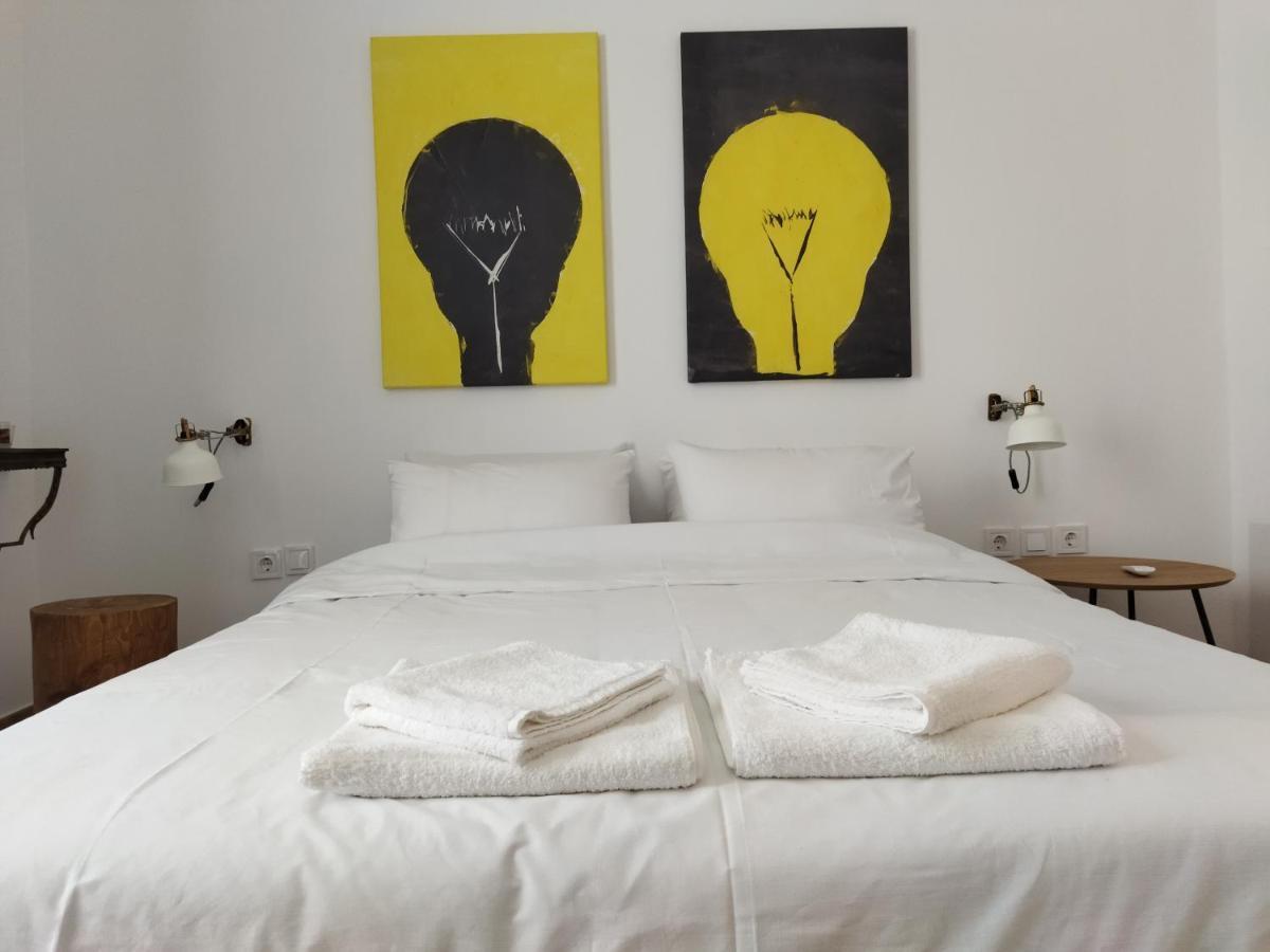 Minimal Apartment By The Beach Corinto Exterior foto